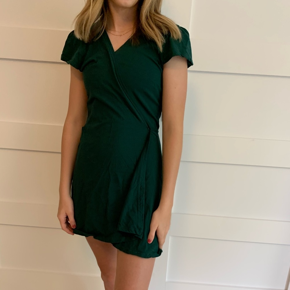 Emerald green Brandy Melville tie dress